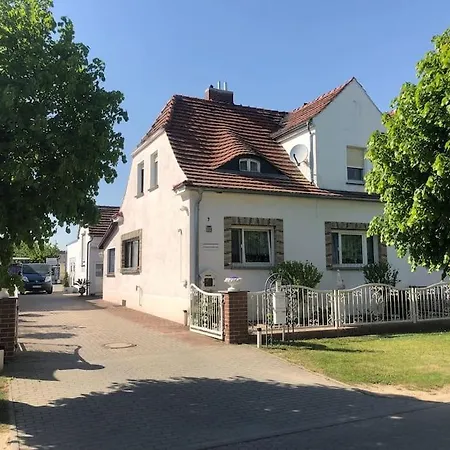 Cozy Unterkunft Im Spreewald Nahe Tropical Islands Golßen Exterior foto